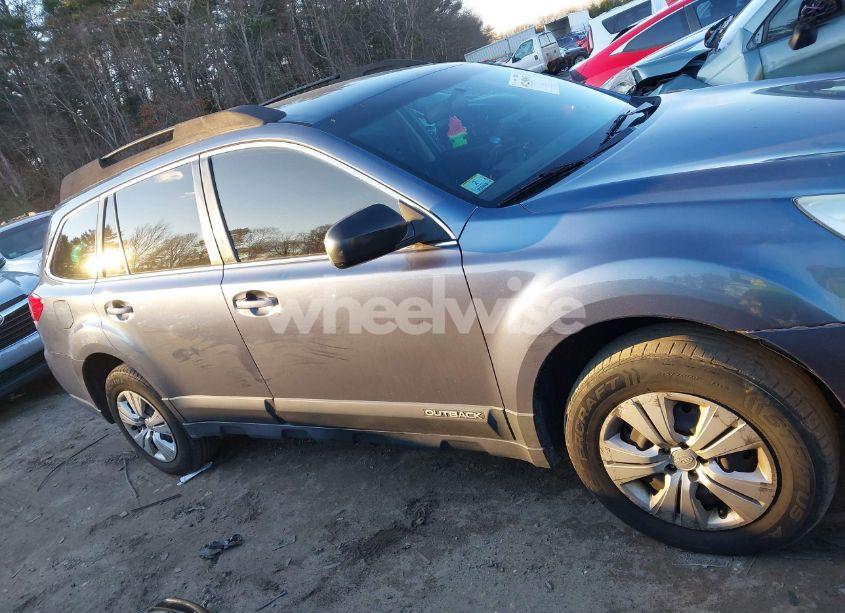 Photo 13 of 2013 Subaru Outback 2.5I (VIN 4S4BRBAC2D3274271)