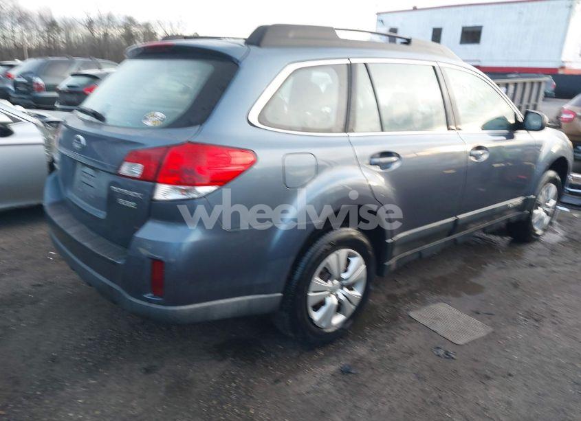 Photo 4 of 2013 Subaru Outback 2.5I (VIN 4S4BRBAC2D3288607)