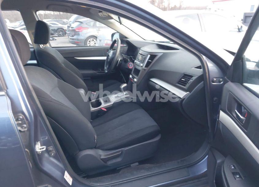 Photo 5 of 2013 Subaru Outback 2.5I (VIN 4S4BRBAC2D3288607)