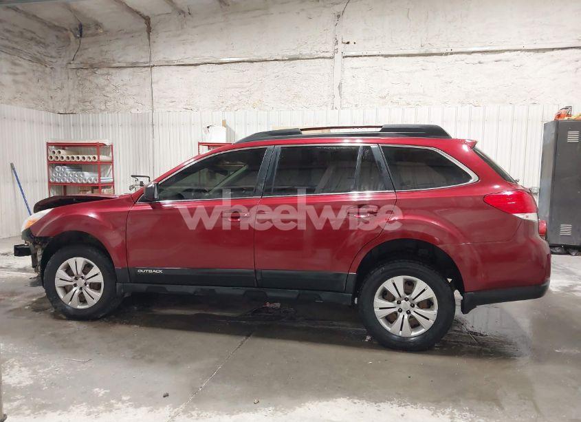 Photo 15 of 2013 Subaru Outback 2.5I (VIN 4S4BRBAC2D3312498)