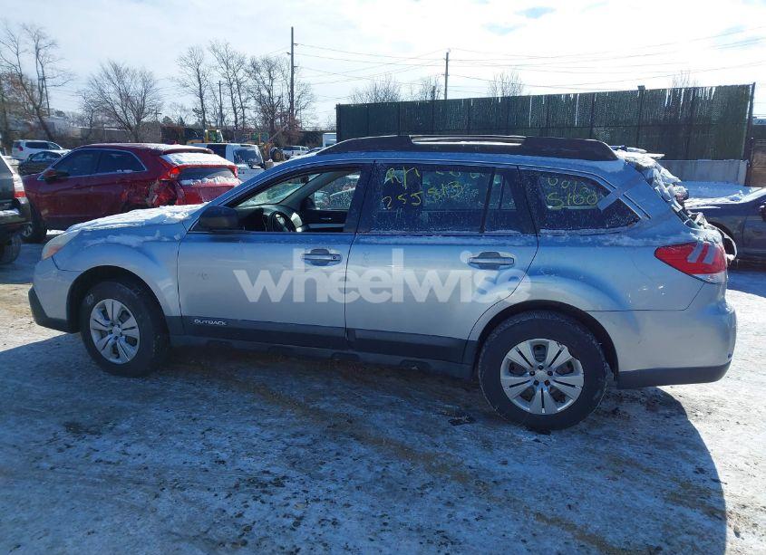 Photo 13 of 2013 Subaru Outback 2.5I (VIN 4S4BRBAC3D3297400)