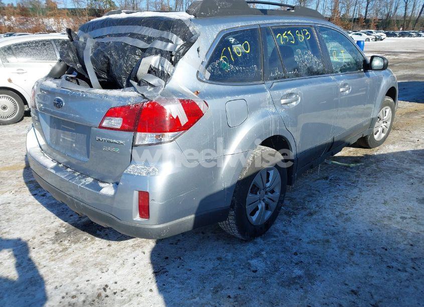 Photo 4 of 2013 Subaru Outback 2.5I (VIN 4S4BRBAC3D3297400)