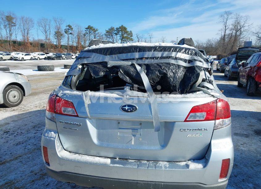 Photo 6 of 2013 Subaru Outback 2.5I (VIN 4S4BRBAC3D3297400)