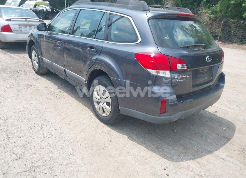 Photo 3 of 2013 Subaru Outback 2.5I (VIN 4S4BRBAC4D3265152)