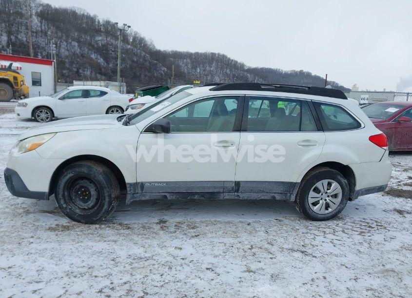 Photo 14 of 2013 Subaru Outback 2.5I (VIN 4S4BRBAC4D3321784)