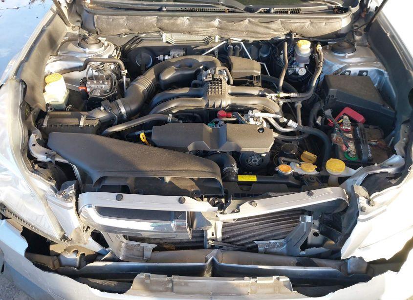 Photo 10 of 2014 Subaru Outback 2.5I (VIN 4S4BRBAC4E3220391)