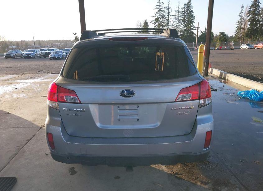 Photo 16 of 2014 Subaru Outback 2.5I (VIN 4S4BRBAC4E3220391)