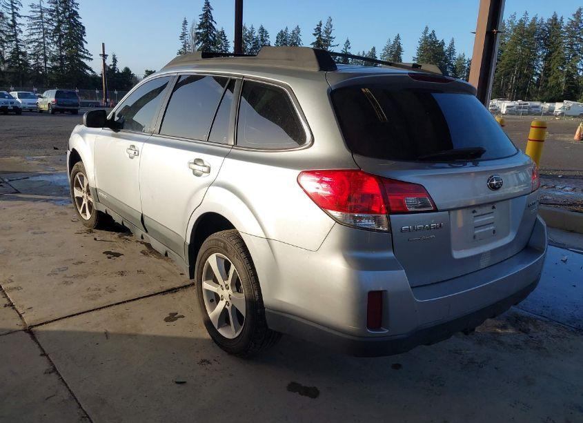 Photo 3 of 2014 Subaru Outback 2.5I (VIN 4S4BRBAC4E3220391)