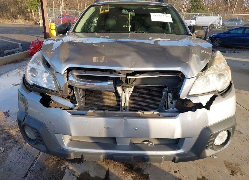 Photo 6 of 2014 Subaru Outback 2.5I (VIN 4S4BRBAC4E3220391)