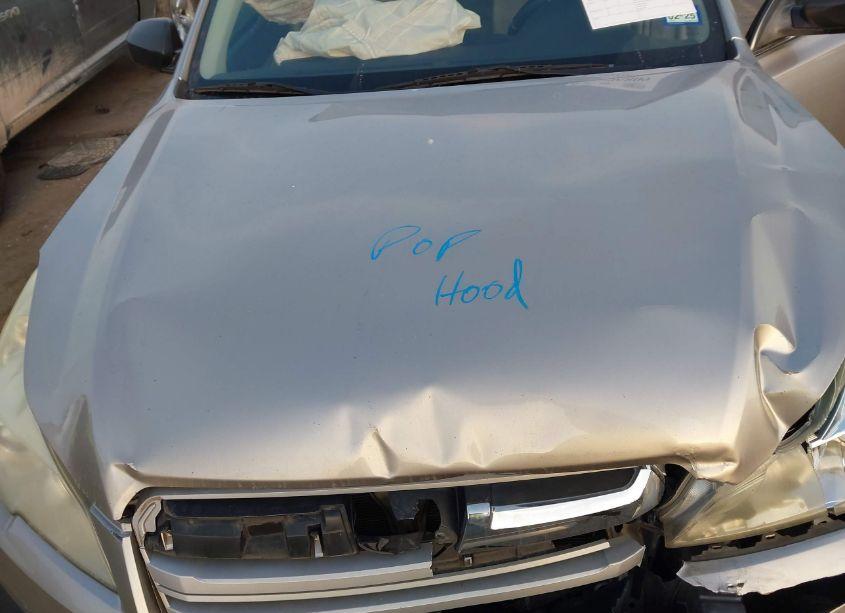 Photo 10 of 2014 Subaru Outback 2.5I (VIN 4S4BRBAC4E3222755)