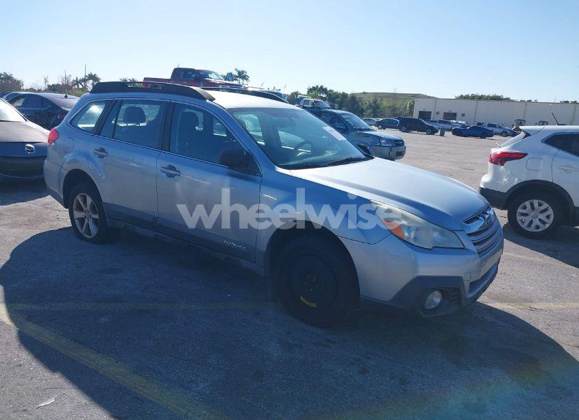 2014 Subaru Outback 2.5I (VIN 4S4BRBAC4E3225414) main photo