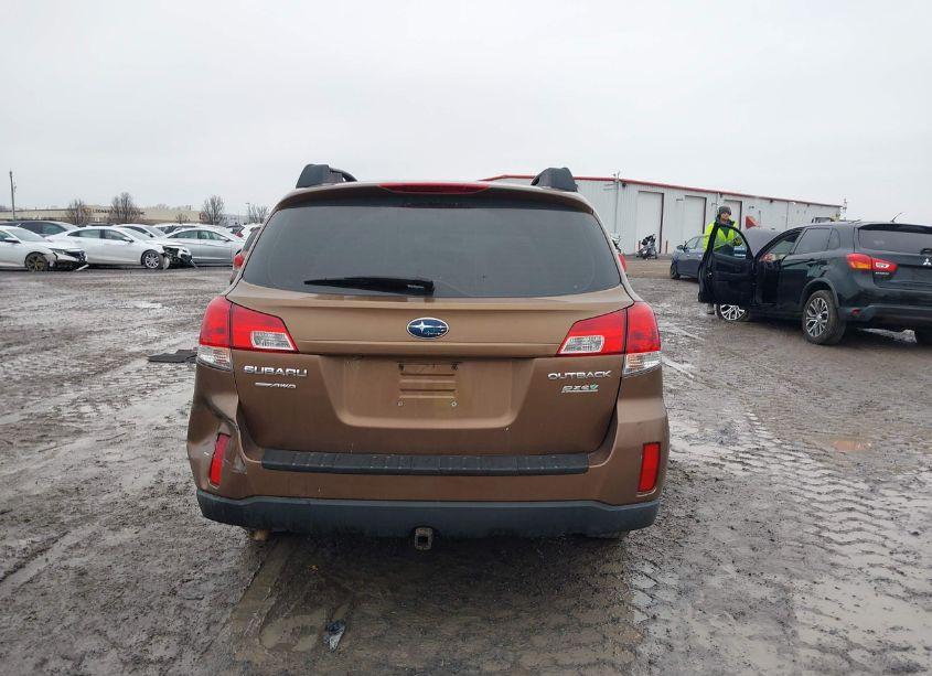 Photo 16 of 2011 Subaru Outback 2.5I (VIN 4S4BRBAC5B3425813)