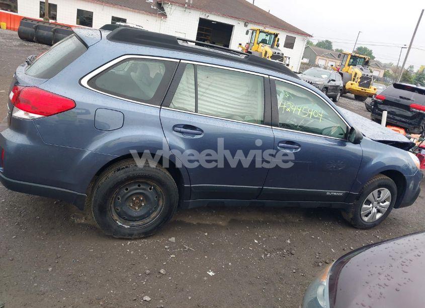 Photo 13 of 2014 Subaru Outback 2.5I (VIN 4S4BRBAC5E3205821)