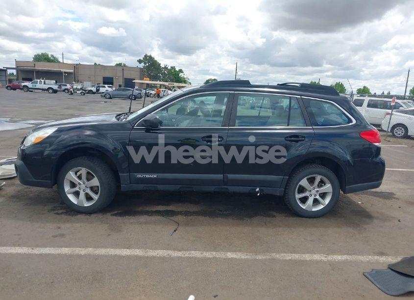 Photo 14 of 2014 Subaru Outback 2.5I (VIN 4S4BRBAC5E3212977)