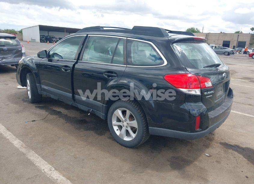 Photo 3 of 2014 Subaru Outback 2.5I (VIN 4S4BRBAC5E3212977)