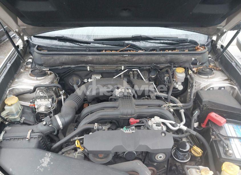 Photo 10 of 2014 Subaru Outback 2.5I (VIN 4S4BRBAC5E3297982)
