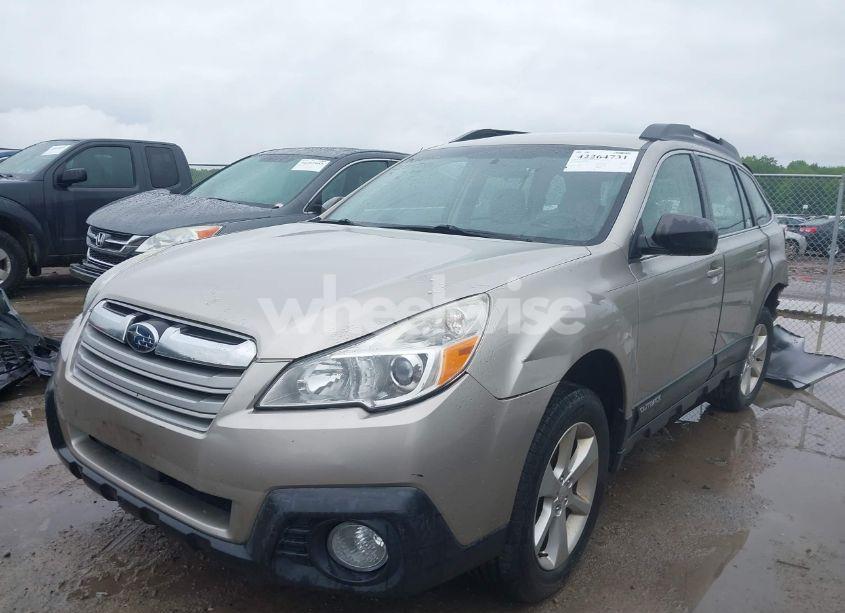 Photo 2 of 2014 Subaru Outback 2.5I (VIN 4S4BRBAC5E3297982)