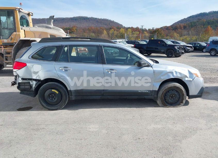 Photo 13 of 2013 Subaru Outback 2.5I (VIN 4S4BRBAC6D3287914)