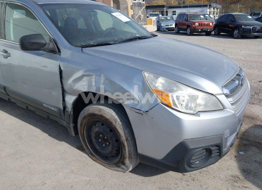Photo 18 of 2013 Subaru Outback 2.5I (VIN 4S4BRBAC6D3287914)