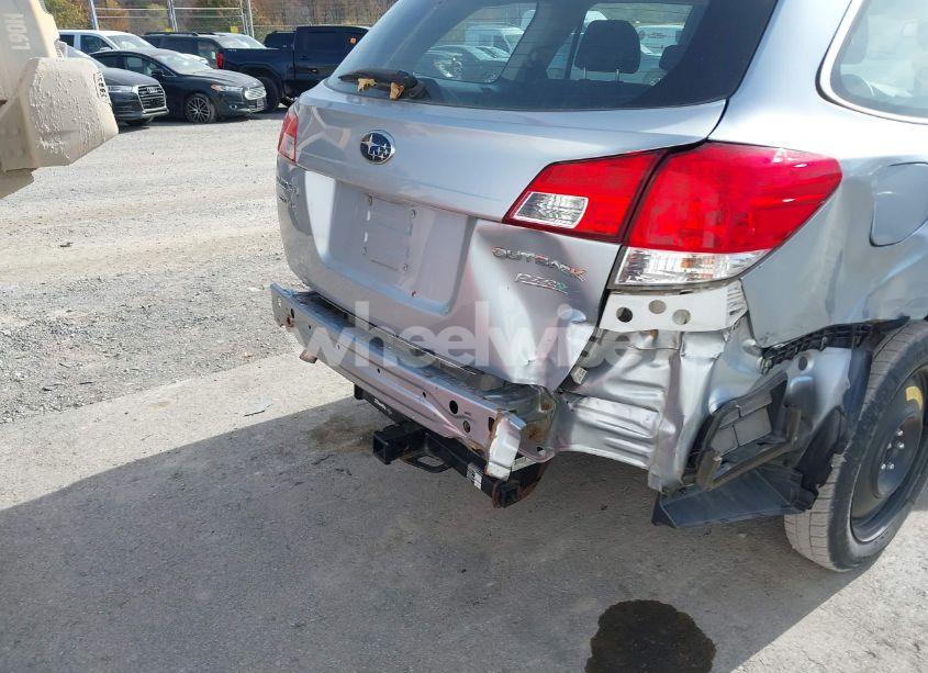 Photo 20 of 2013 Subaru Outback 2.5I (VIN 4S4BRBAC6D3287914)