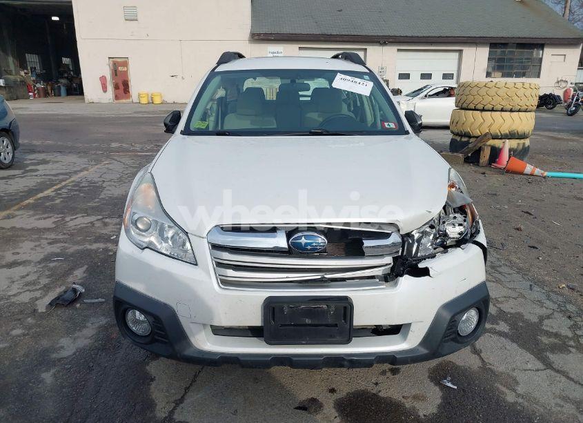 Photo 12 of 2014 Subaru Outback 2.5I (VIN 4S4BRBAC6E3316376)