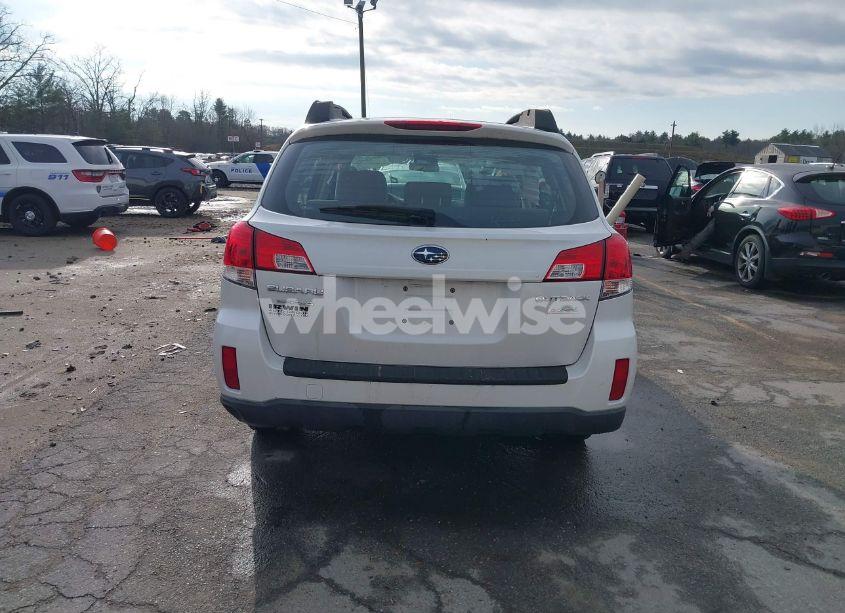 Photo 16 of 2014 Subaru Outback 2.5I (VIN 4S4BRBAC6E3316376)