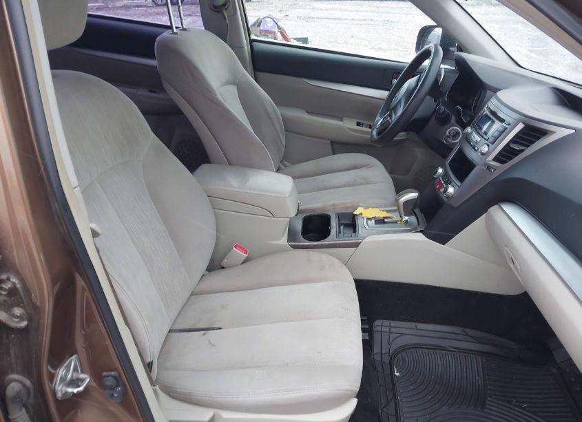 Photo 5 of 2013 Subaru Outback 2.5I (VIN 4S4BRBAC7D3262052)