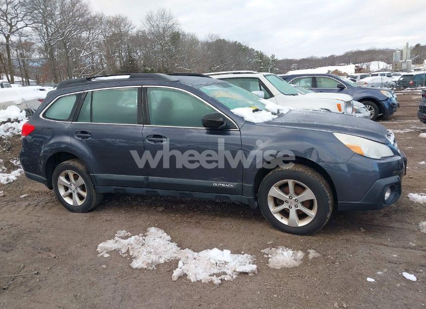 Photo 12 of 2014 Subaru Outback 2.5I (VIN 4S4BRBAC7E3275031)