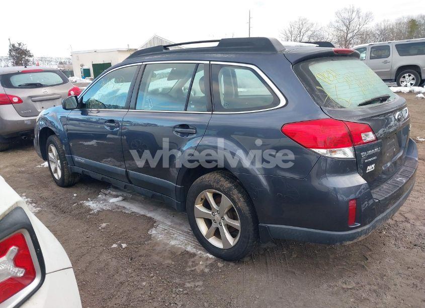 Photo 13 of 2014 Subaru Outback 2.5I (VIN 4S4BRBAC7E3275031)