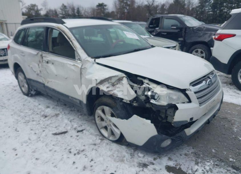 2014 Subaru Outback 2.5I (VIN 4S4BRBAC7E3316676) main photo