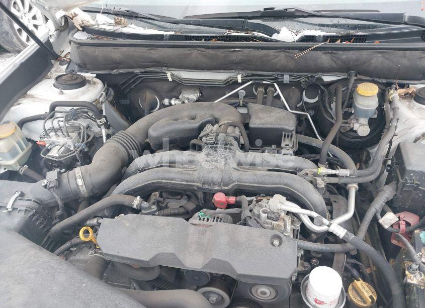 Photo 10 of 2014 Subaru Outback 2.5I (VIN 4S4BRBAC7E3316676)