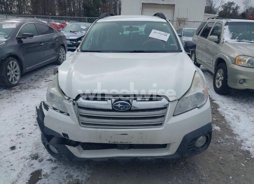 Photo 12 of 2014 Subaru Outback 2.5I (VIN 4S4BRBAC7E3316676)