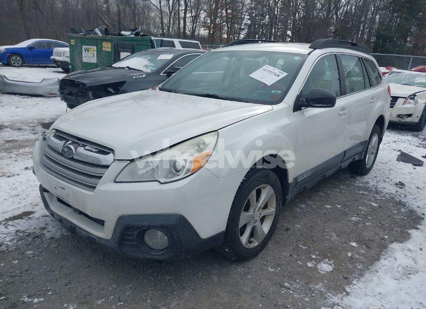 Photo 2 of 2014 Subaru Outback 2.5I (VIN 4S4BRBAC7E3316676)