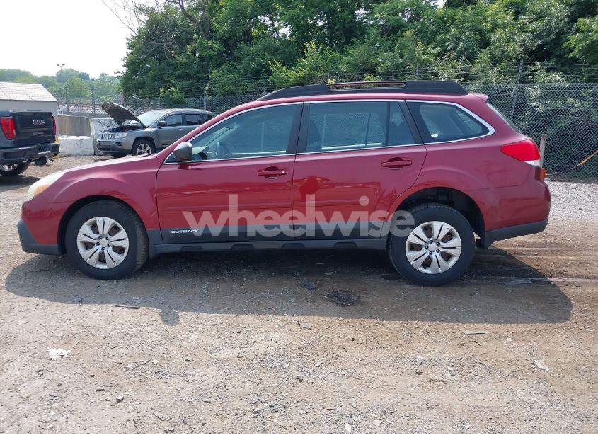 Photo 15 of 2013 Subaru Outback 2.5I (VIN 4S4BRBAC8D3282973)