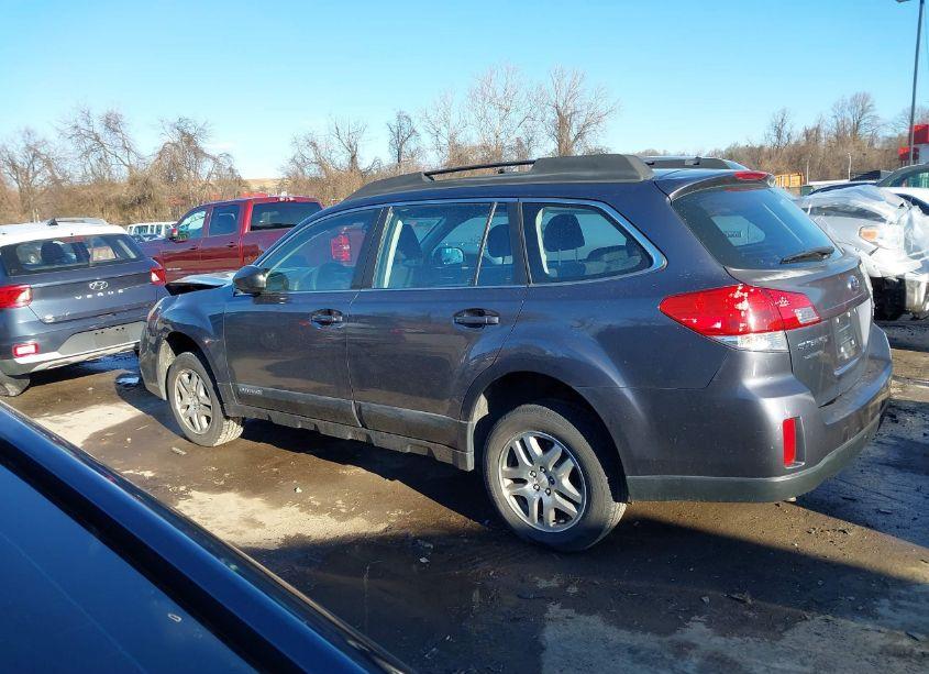 Photo 14 of 2014 Subaru Outback 2.5I (VIN 4S4BRBAC8E3254317)