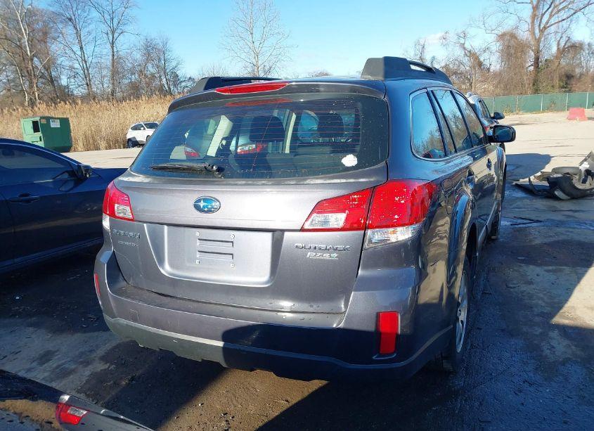 Photo 16 of 2014 Subaru Outback 2.5I (VIN 4S4BRBAC8E3254317)