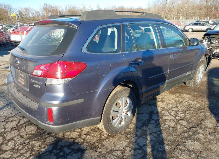 Photo 4 of 2013 Subaru Outback 2.5I (VIN 4S4BRBAC9D1286753)