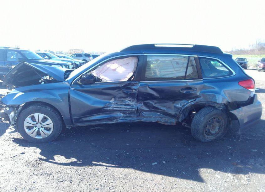 Photo 14 of 2013 Subaru Outback 2.5I (VIN 4S4BRBAC9D1319332)