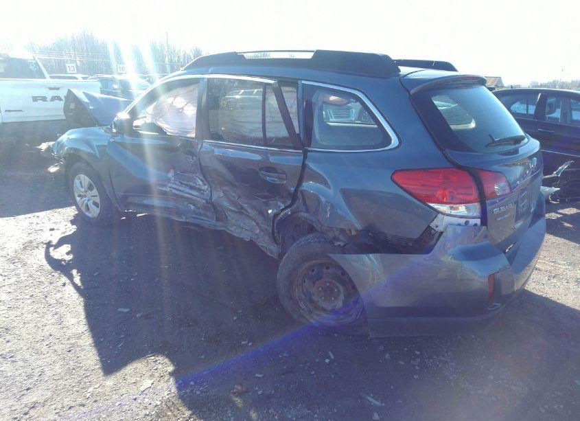 Photo 3 of 2013 Subaru Outback 2.5I (VIN 4S4BRBAC9D1319332)