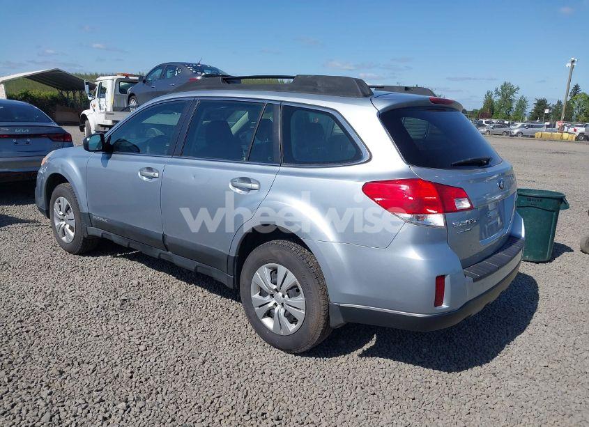 Photo 3 of 2013 Subaru Outback 2.5I (VIN 4S4BRBAC9D3310733)