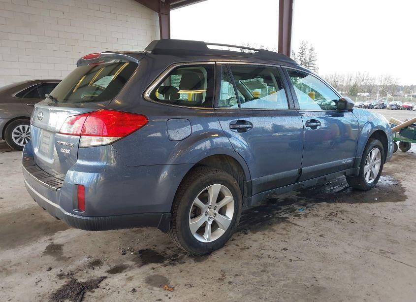 Photo 4 of 2014 Subaru Outback 2.5I (VIN 4S4BRBAC9E3259607)