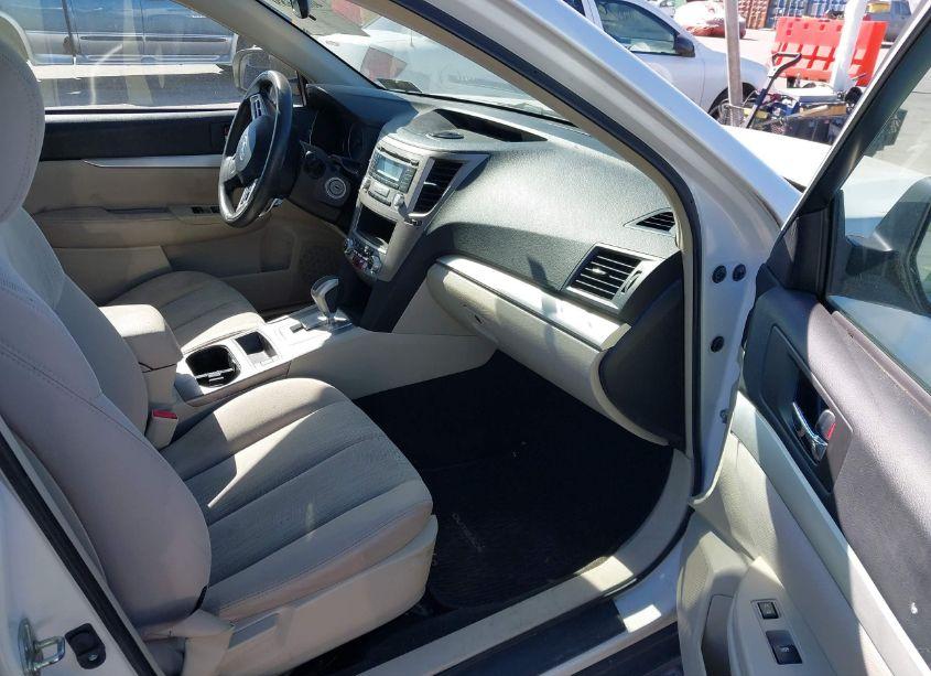 Photo 5 of 2013 Subaru Outback 2.5I (VIN 4S4BRBACXD3280027)