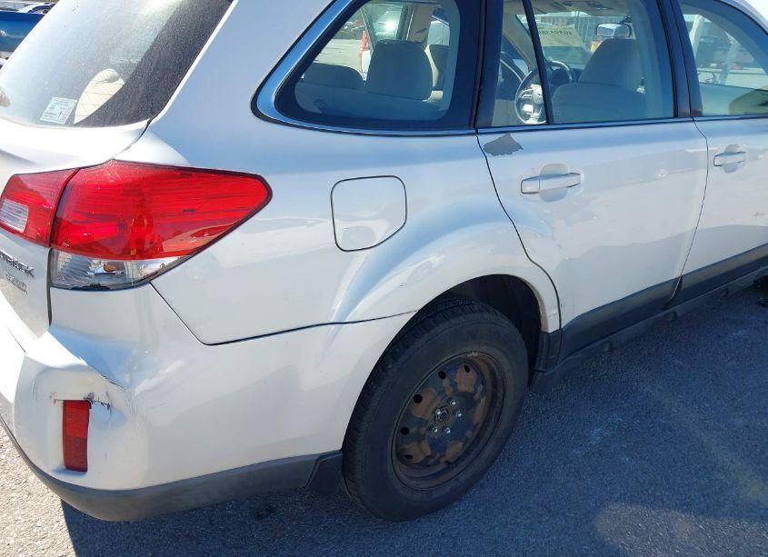 Photo 6 of 2013 Subaru Outback 2.5I (VIN 4S4BRBACXD3280027)