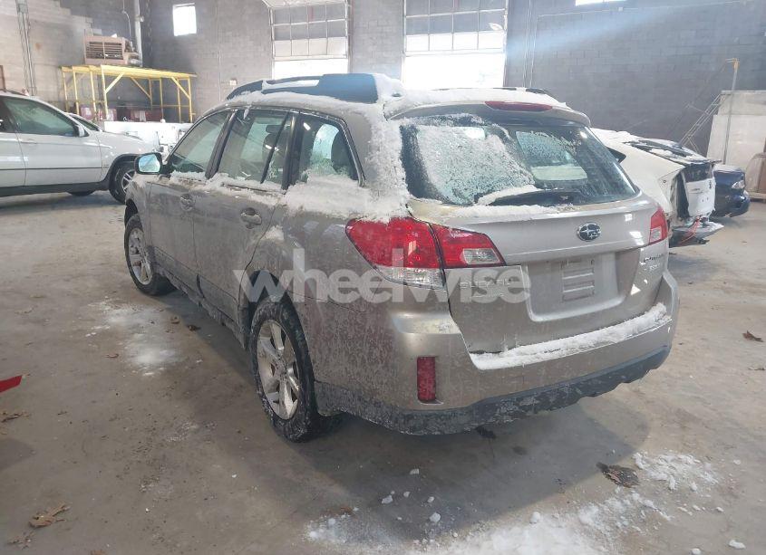 Photo 3 of 2014 Subaru Outback 2.5I (VIN 4S4BRBACXE3326313)