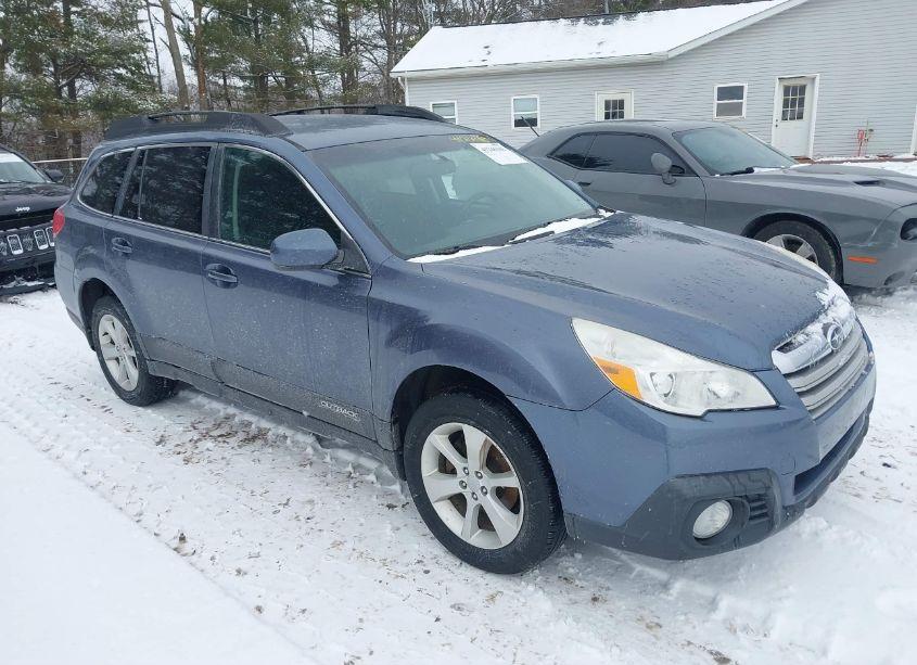 2013 Subaru Outback 2.5I PREMIUM (VIN 4S4BRBBC1D3268797) main photo