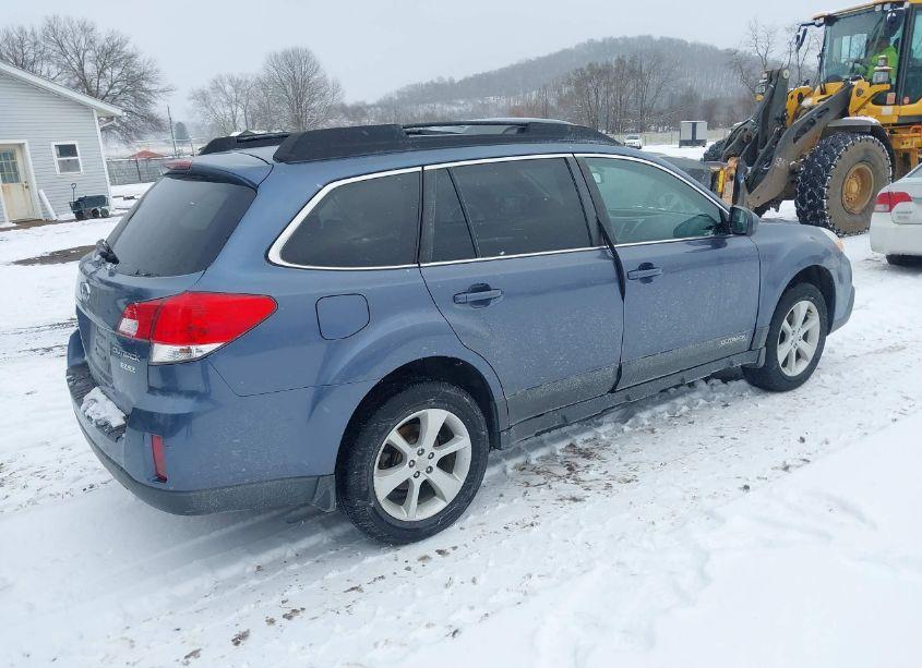Photo 4 of 2013 Subaru Outback 2.5I PREMIUM (VIN 4S4BRBBC1D3268797)