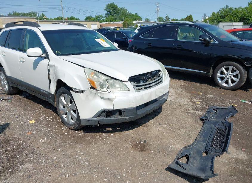 Photo 6 of 2010 Subaru Outback 2.5I PREMIUM (VIN 4S4BRBBC3A3332267)