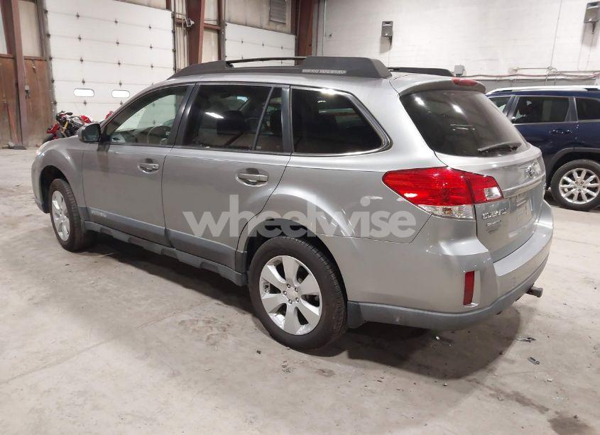 Photo 3 of 2011 Subaru Outback 2.5I PREMIUM (VIN 4S4BRBCC0B3337510)