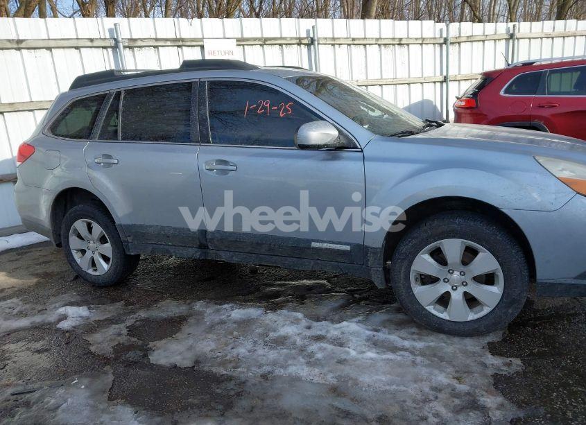 Photo 13 of 2012 Subaru Outback 2.5I PREMIUM (VIN 4S4BRBCC0C3258131)