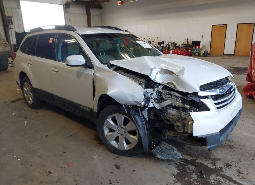 2012 Subaru Outback 2.5I PREMIUM (VIN 4S4BRBCC0C3300670) main photo